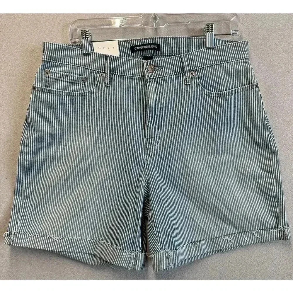 CALVIN KLEIN JEANS Women’s Roll Cuff Denim Short‎ Railroad Stripe Size 12